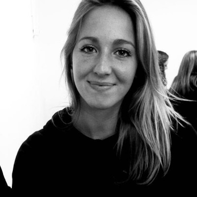 Anna zoekt een Kamer / Studio / Appartement / Huurwoning / Woonboot in Rotterdam